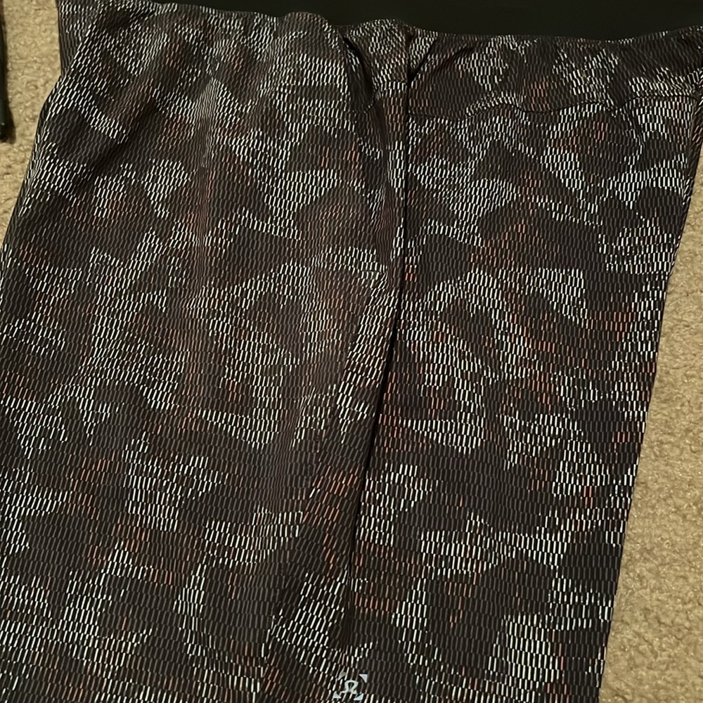 Lululemon THE short - Picture 3 of 7